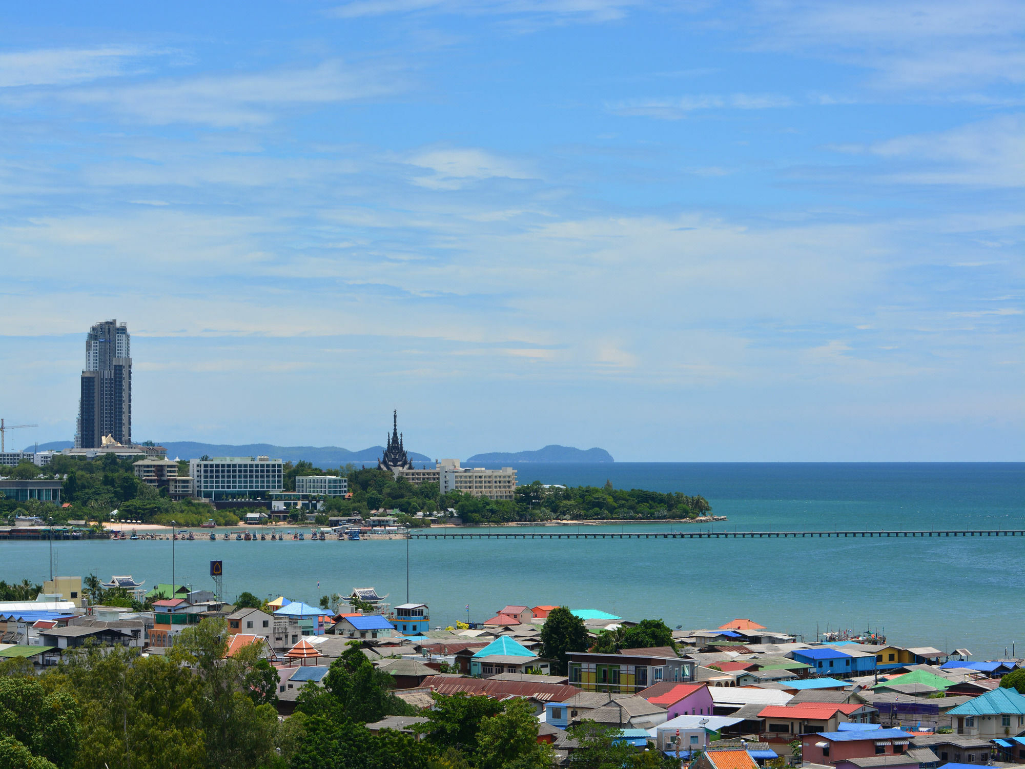 Hotel Ruenthip Pattaya Exterior foto