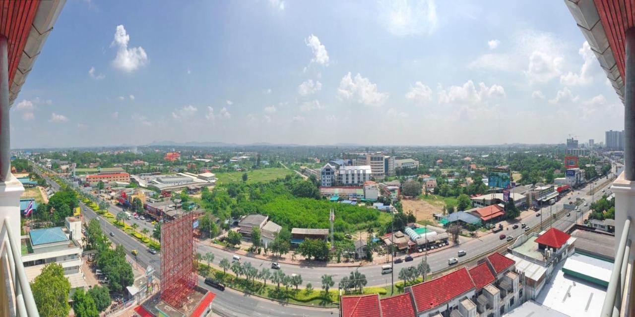 Hotel Ruenthip Pattaya Exterior foto